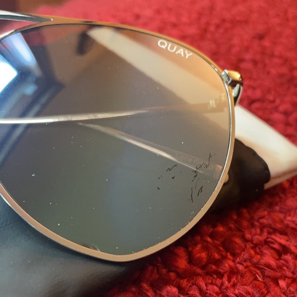 QUAY Australia sunglasses - Picture 3 of 4